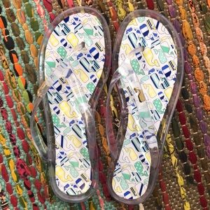 Vineyard vines whale jelly flip flops 🐳